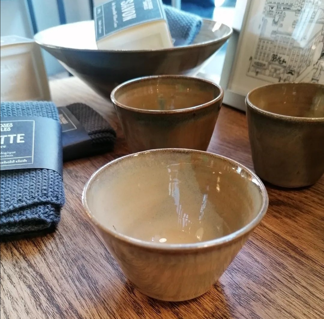 petites tasses à café collection gâvres en grès par atelier manon moy pour madame blabla à lorient